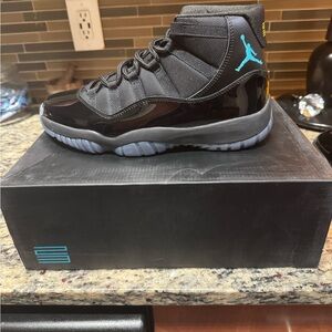 Jordan 11 black gamma